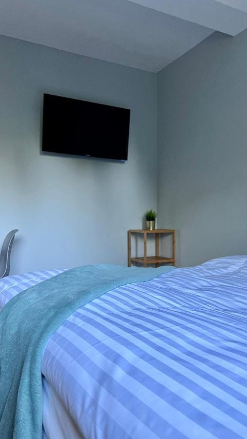 Aparthotel W Dolinie Stawow Zator By Housine Las Bagian luar foto