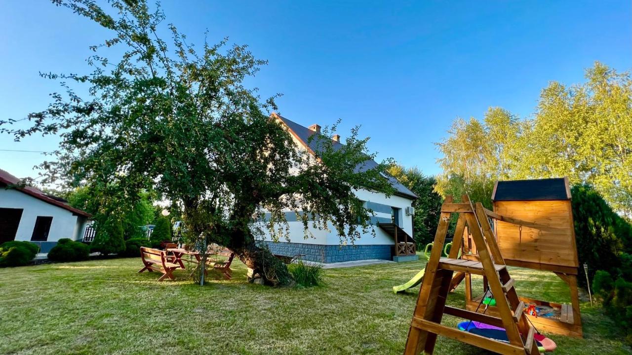 Aparthotel W Dolinie Stawow Zator By Housine Las Bagian luar foto