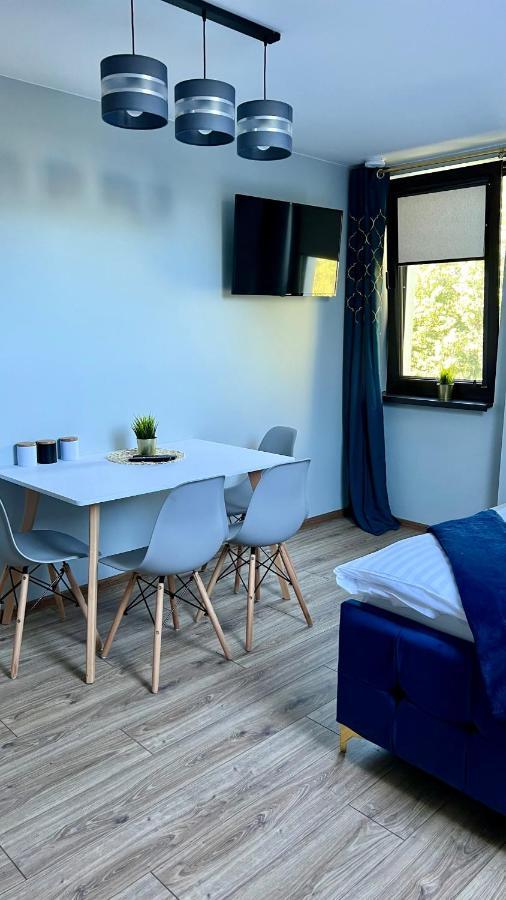 Aparthotel W Dolinie Stawow Zator By Housine Las Bagian luar foto